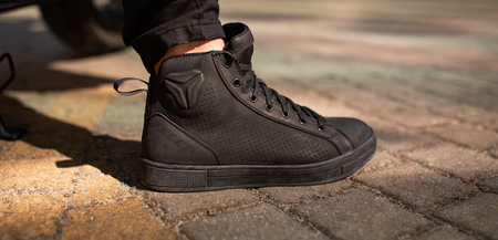 Buty SECA KENT II – trampki ze skóry nubukowej, protektory, CE, oddychające