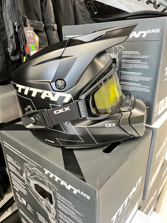 CKX Titan AMS Matt Black + Gogle APEX Kask Zimowy ECE 22.06