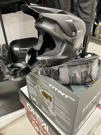 KASK CKX TITAN AMS PRO – Matt Carbon + Heated Photochromic